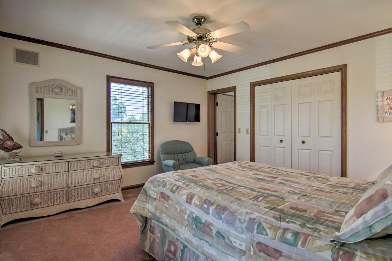 Canal-Front Ocean City Getaway With Deck And Dock! Ocean Pines Exterior photo